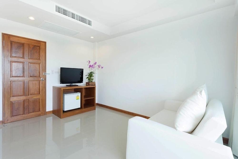 Rawai Princess Hotel Exterior foto